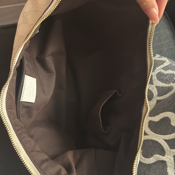 Gucci white Monogram Canvas Round Messenger Bag - Picture 7 of 7